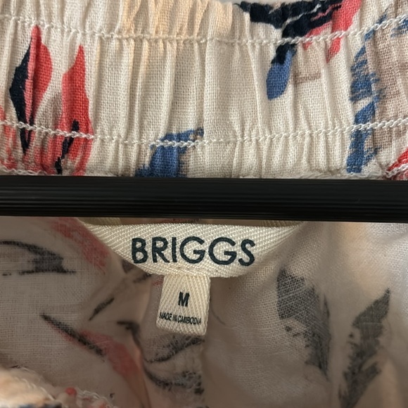 Briggs linen blend pants. Pretty blue and pink leaf print. Summer staple! - Picture 4 of 6